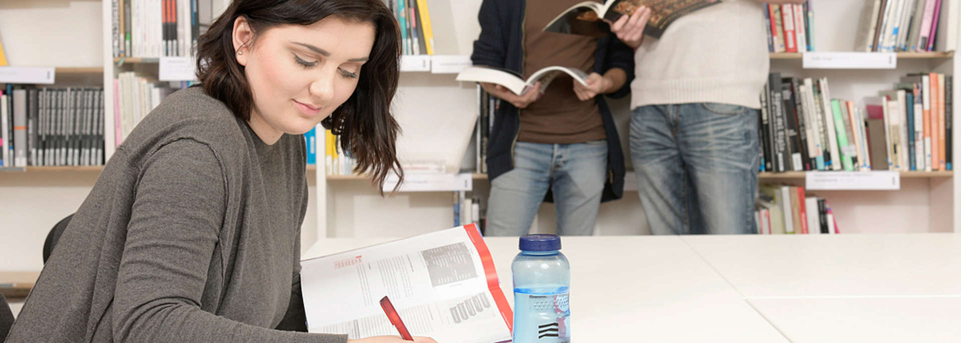 web_2020_hmkw_fachbereich-psychologie-b.sc.-medien-und-wirtschaftspsychologie-bachelor-studium-header.jpg web_2020_hmkw_fachbereich-psychologie-b.sc.-medien-und-wirtschaftspsychologie-bachelor-studium-header.jpg