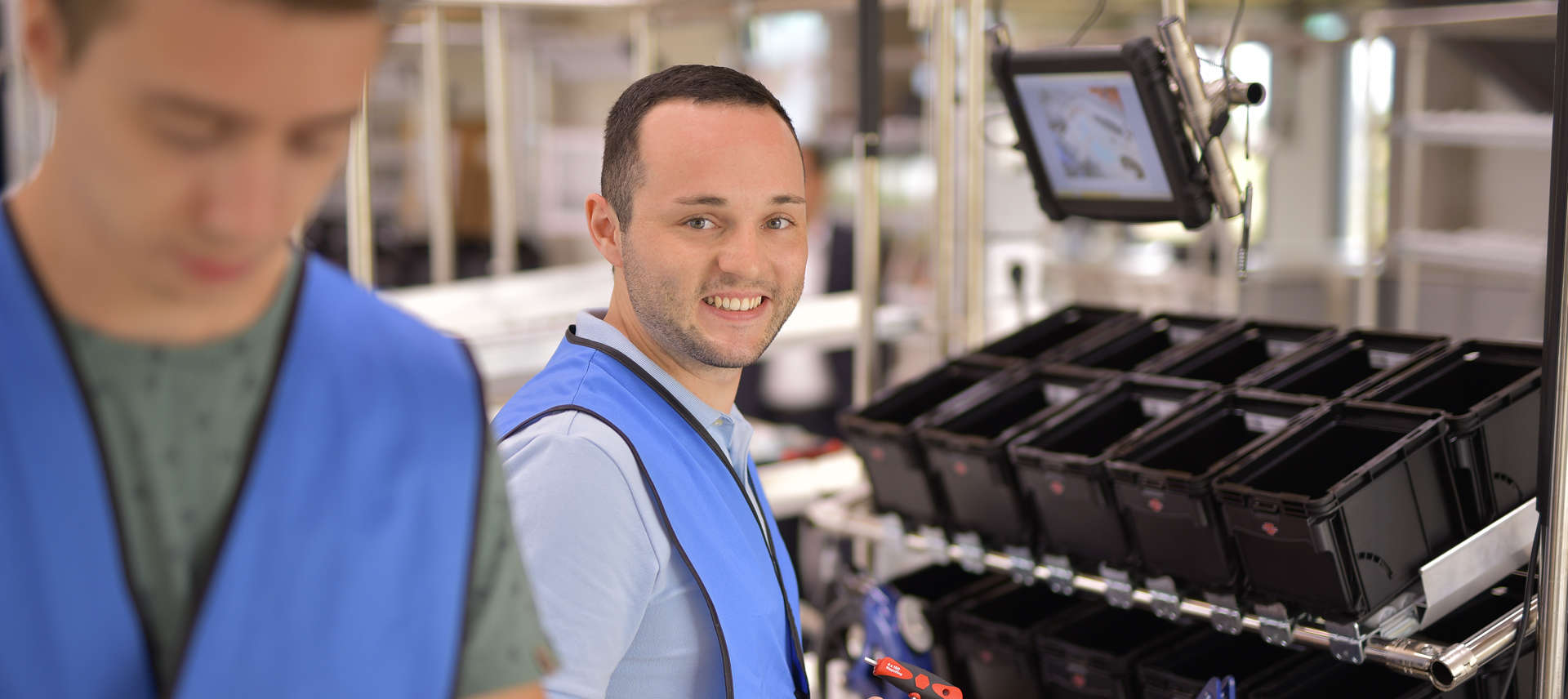 web_2020_Header_Production_Management_.jpg web_2020_Header_Production_Management_.jpg